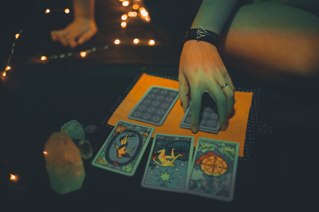 Psychic Reading in New Market